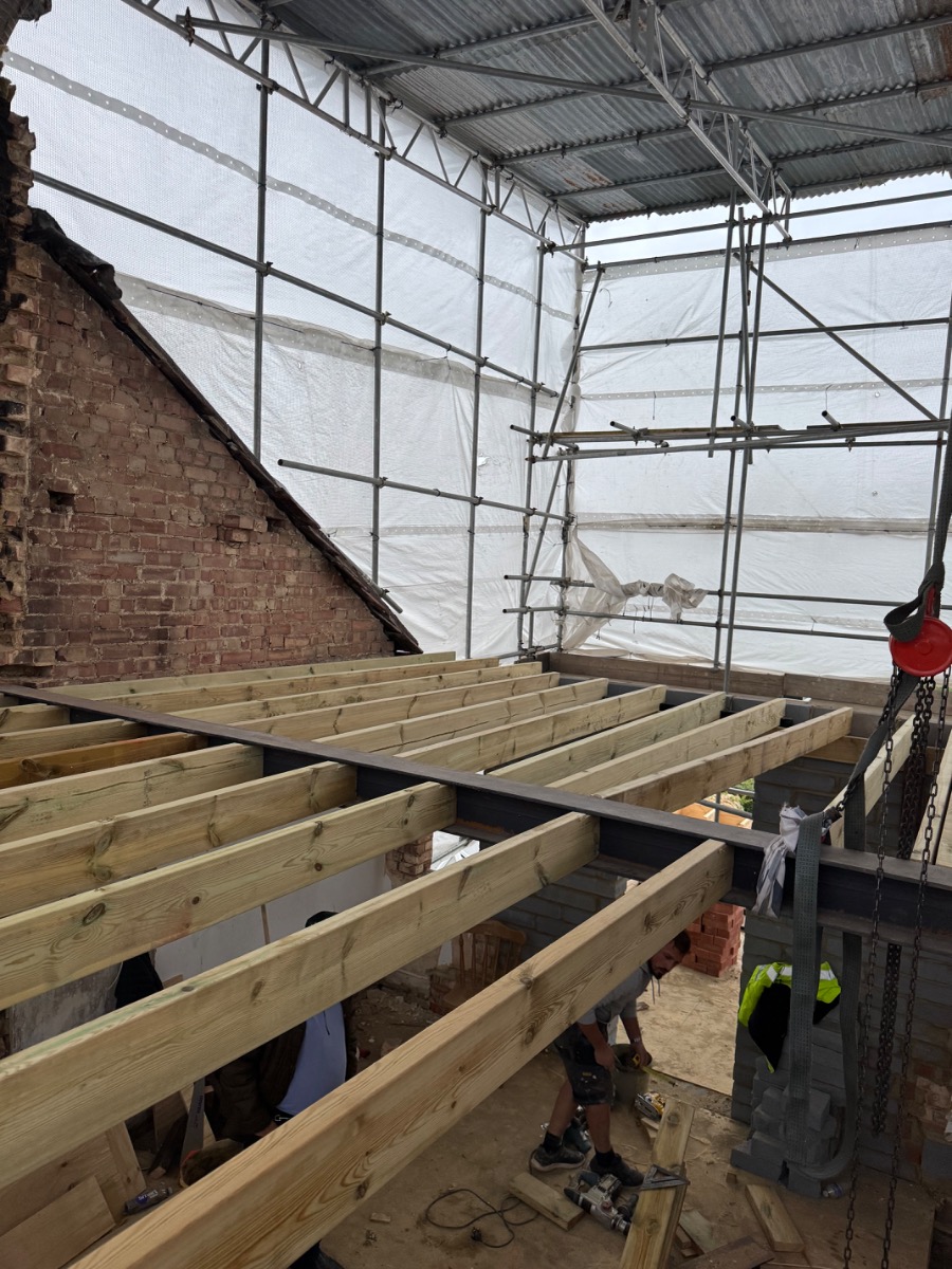 Builder: Image 6